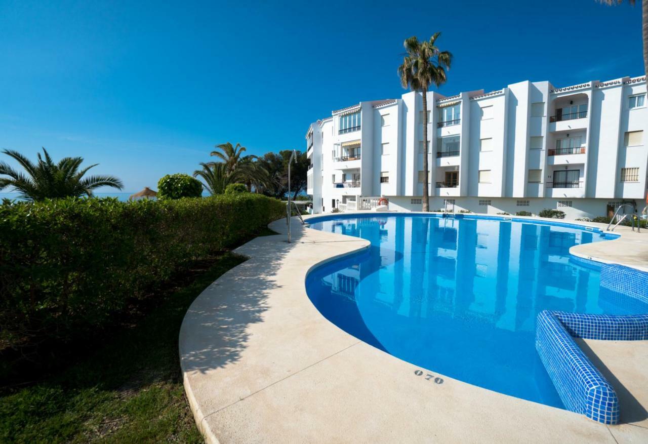 Palmeras 80 Menyber Nerja Luaran gambar