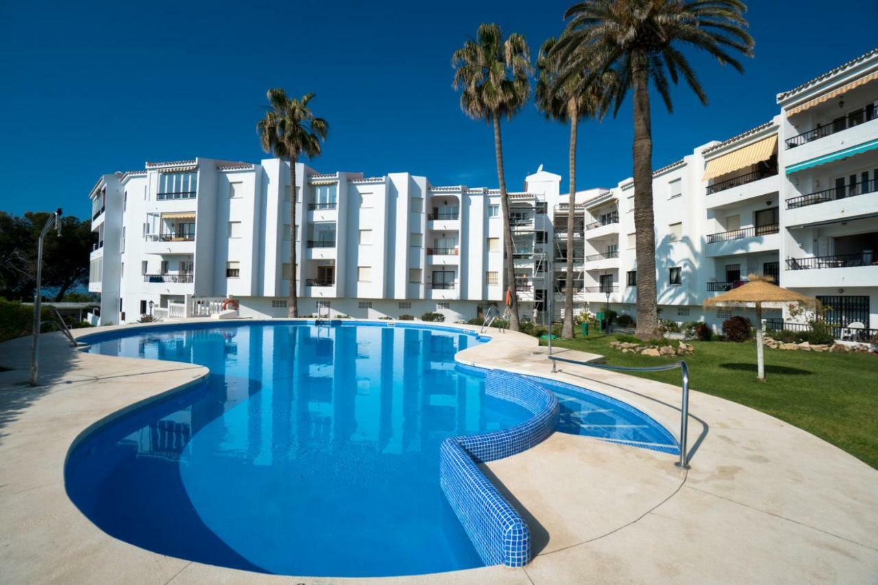 Palmeras 80 Menyber Nerja Luaran gambar